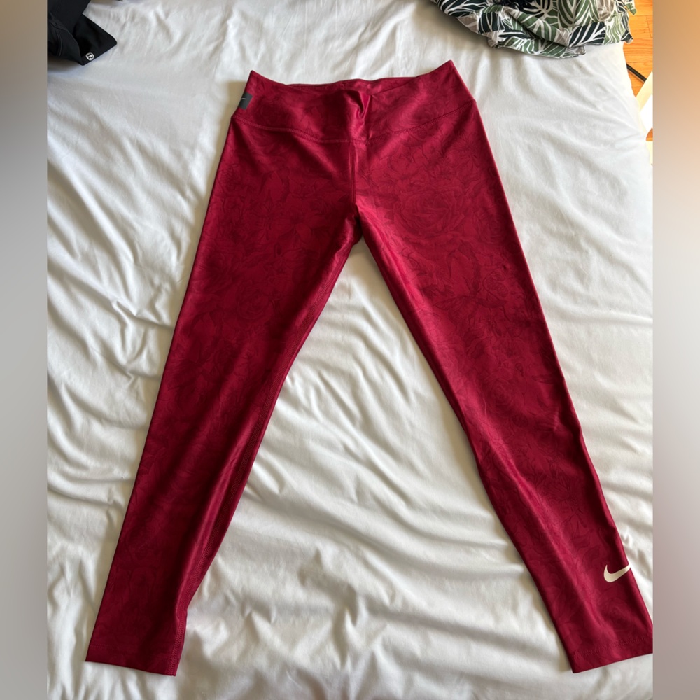 Red Nike Leggings
